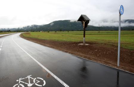 KOLESARSKA STEZA 01 FOTO LJUBO VUKELIČ